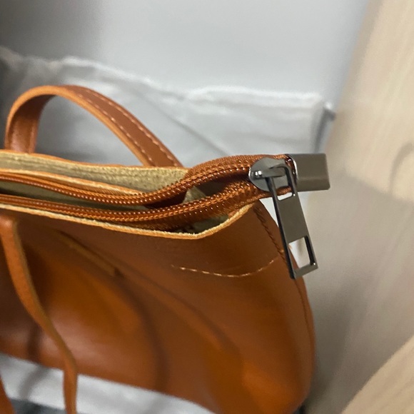 NEW Katherine Karambelas Vegan Leather Tote Bag - Picture 4 of 6